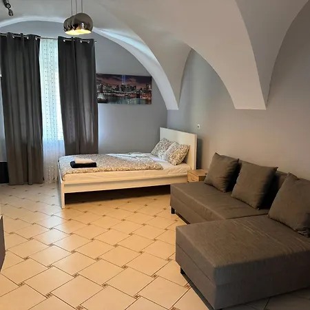 Efendi Aparthotel 3*